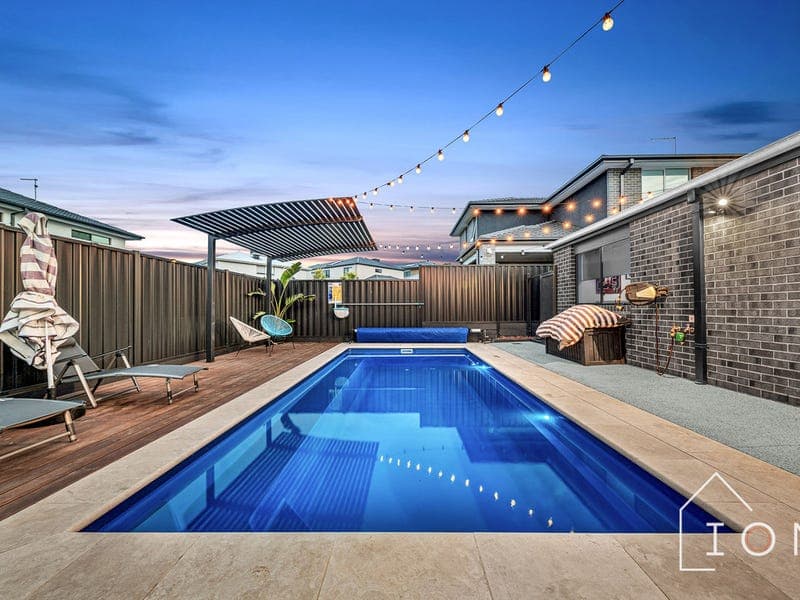 3 Laurieston Way, Cranbourne South