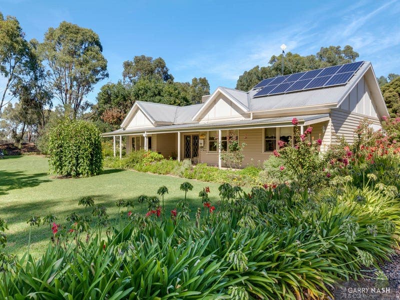 111 Hughes Road, Boralma