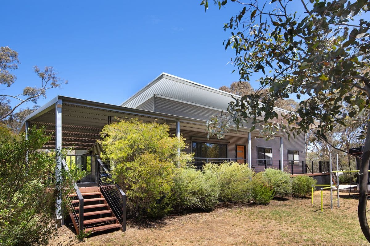 25 Codrington Street