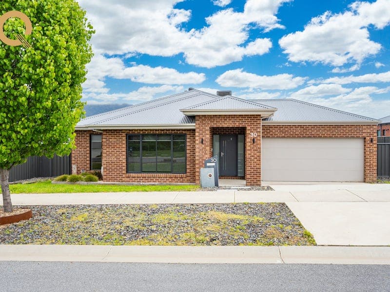 30 Gibson Boulevard, Tangambalanga