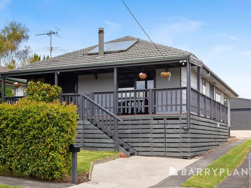 15 Hawkins Street, Korumburra