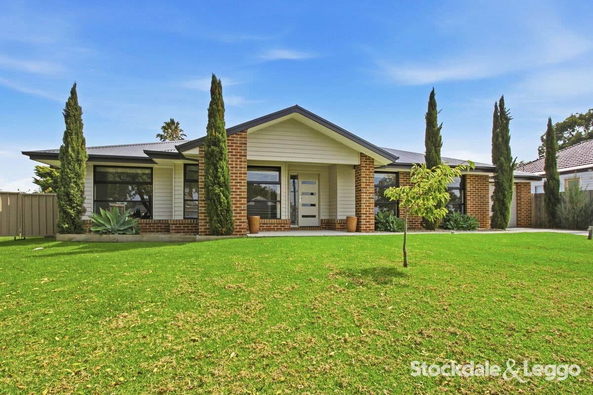 3 HICKOX STREET
