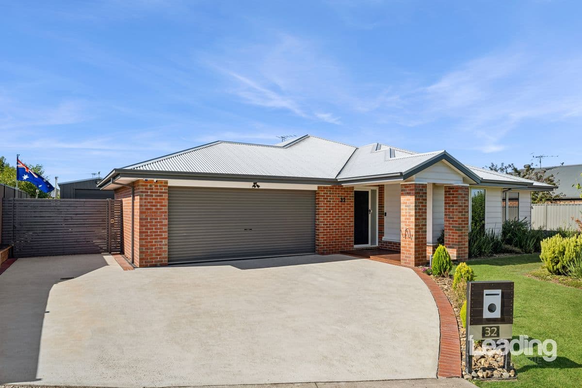 32 Triandra Ave