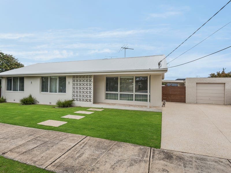 15 Everett Close, Herne Hill