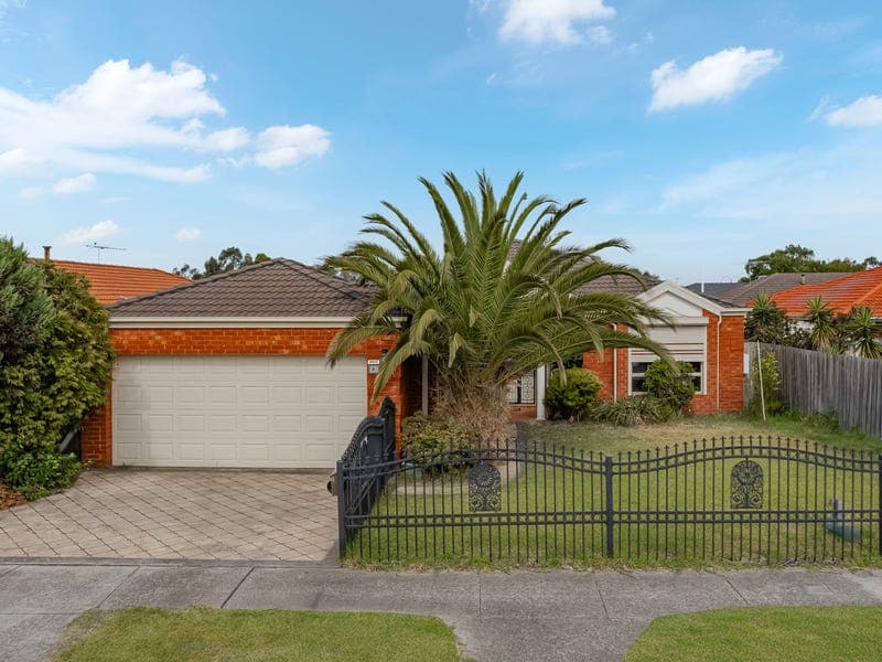 4 Villawood Avenue