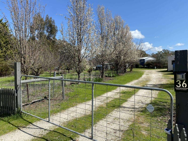 36 Ethels Court, Amphitheatre