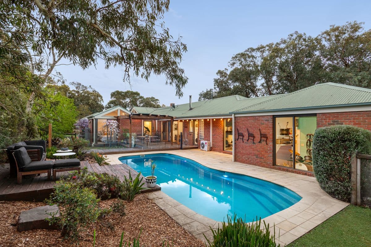 89-93 North Oatlands Road