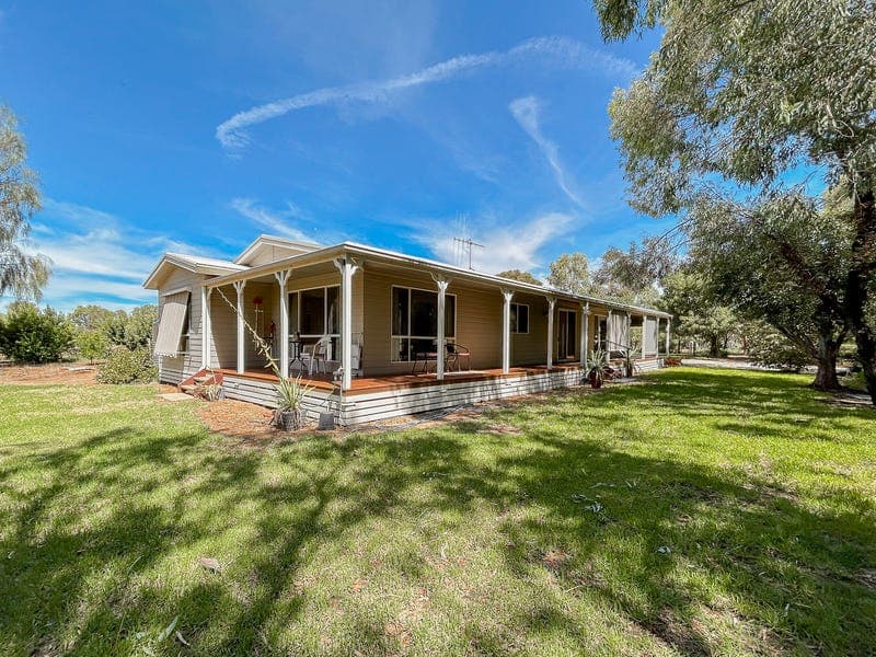 290 A North South Road