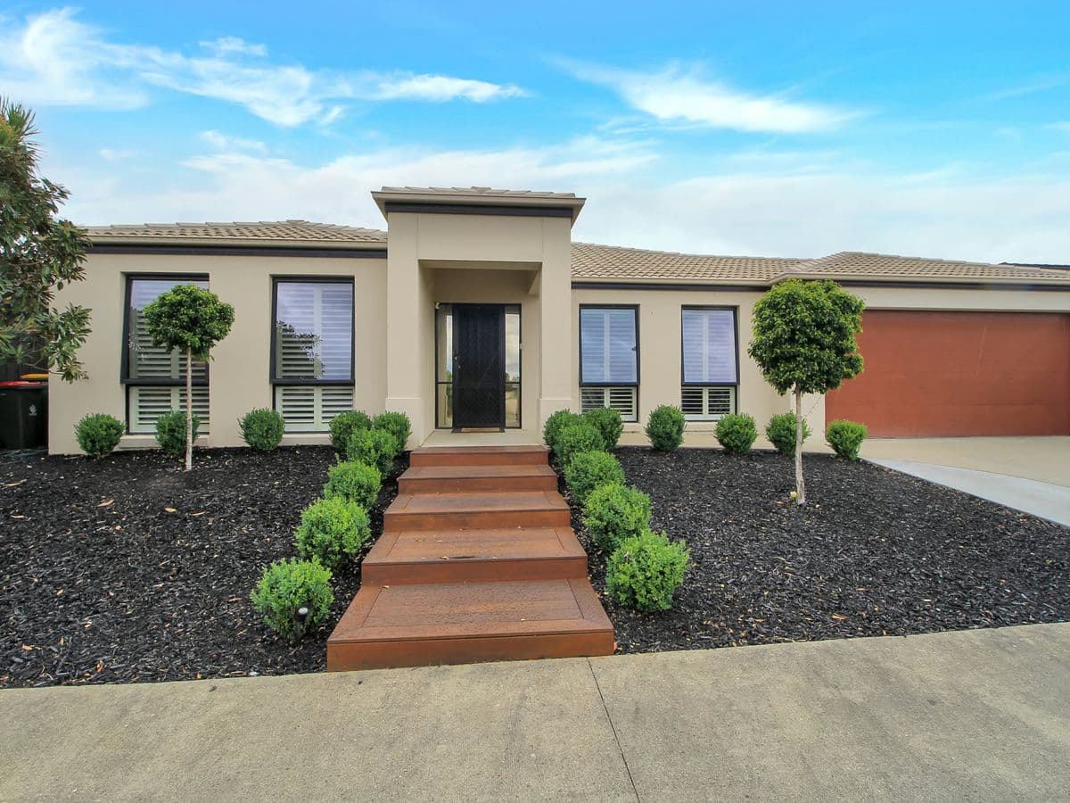 16 Gatehouse Drive