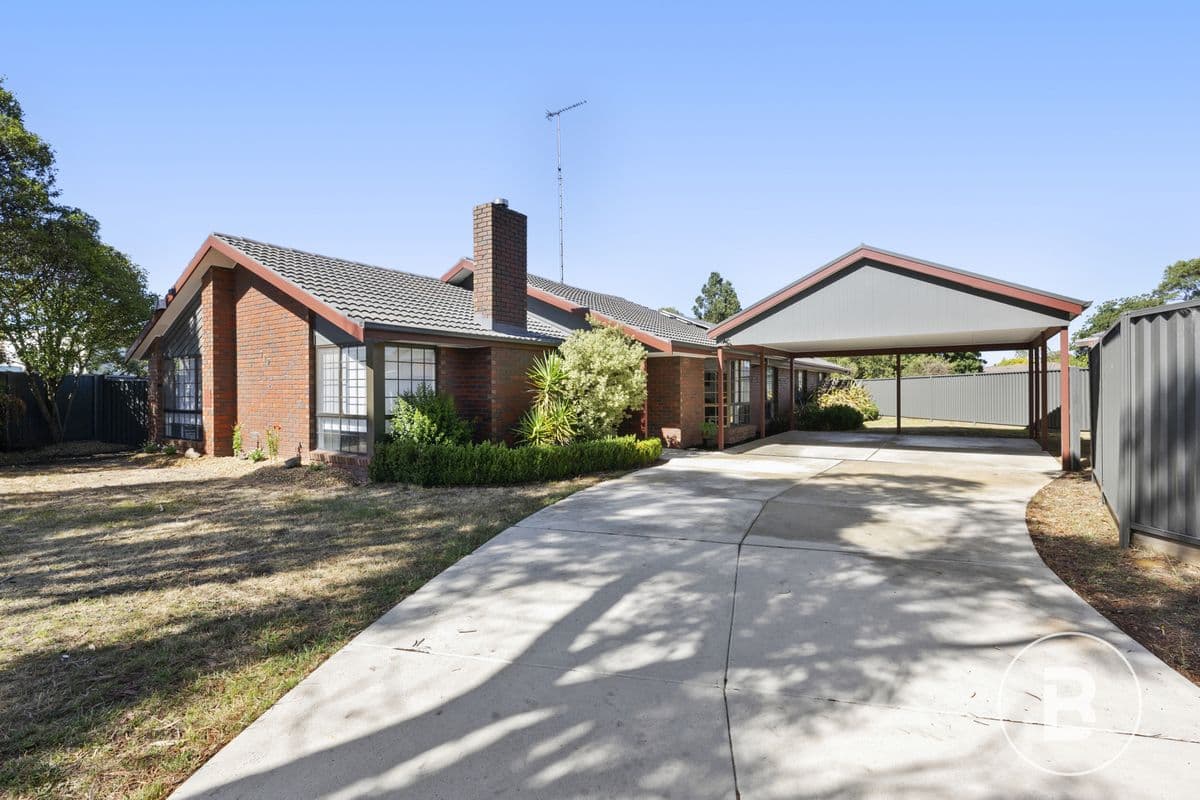 209 Greenhalghs Road