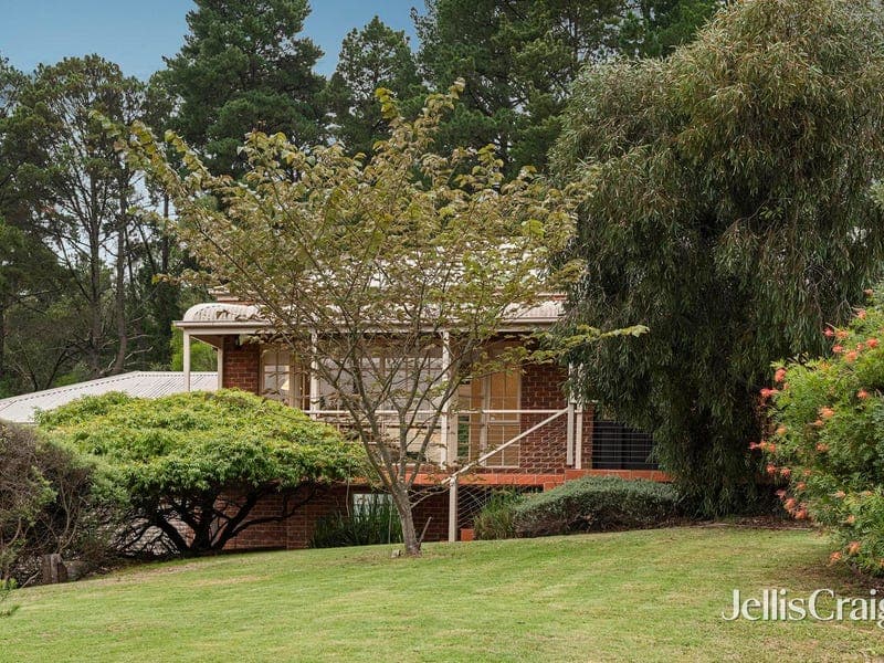 5 Talwong Court, Research