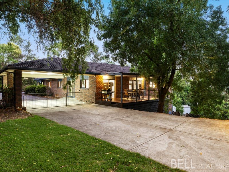 17 Browns Road, Montrose