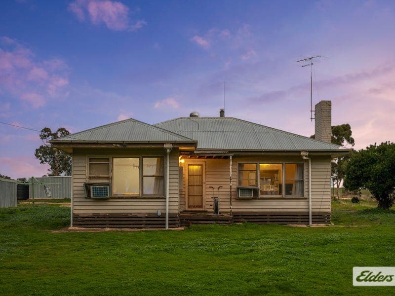 9 Kindred Road, Landsborough West