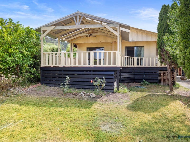 15 Eighth Street, Eildon