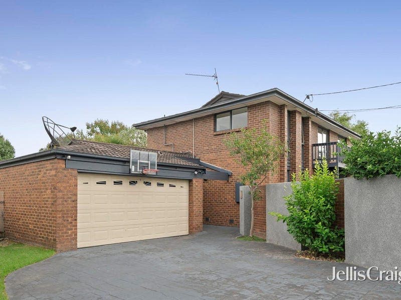 21 Westmore Drive, Heathmont