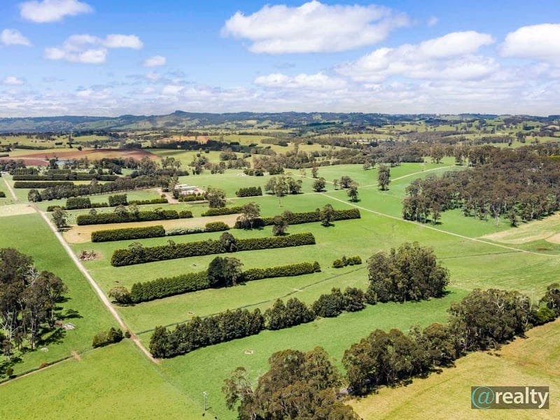 1412 Lardners Track, Lardner