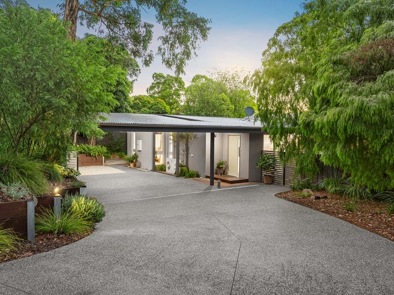 13 Sturdee Road, Donvale