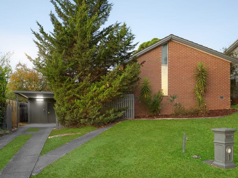 1 Debra Court, Yallambie