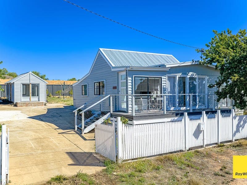 7 Taylor Street, Long Gully