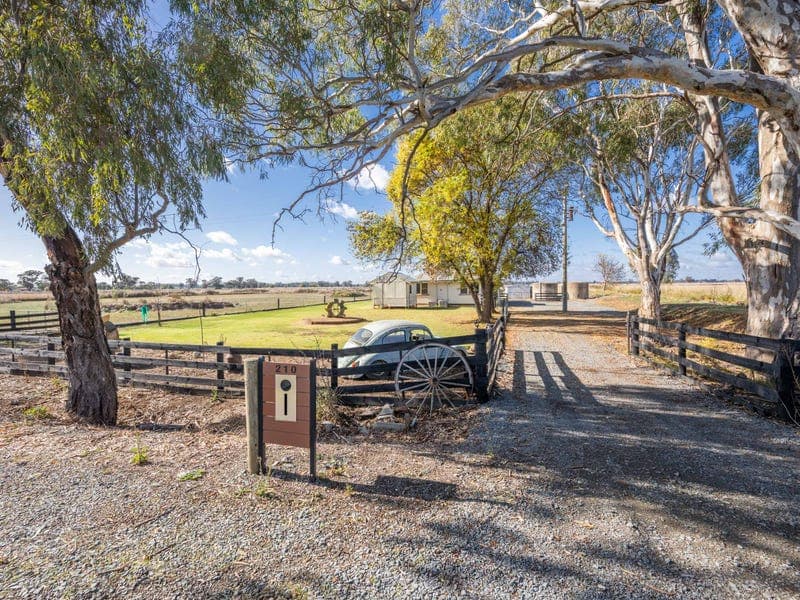 210 Madill Road, Undera