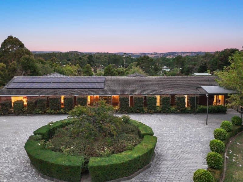 320a Hallam North Road, Lysterfield South