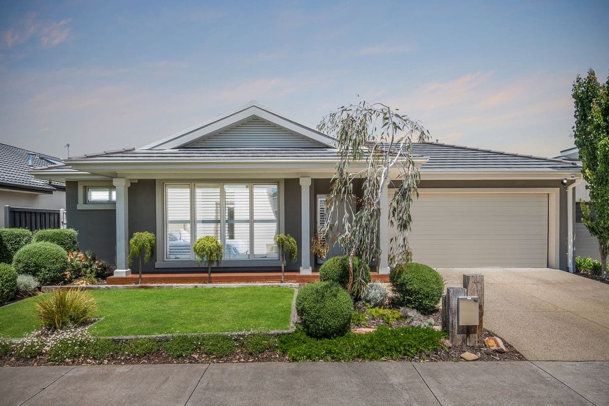 44 Salisbury Circuit