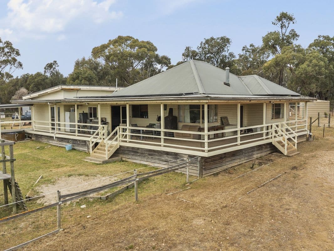 1105 SEYMOUR-TOOBORAC ROAD
