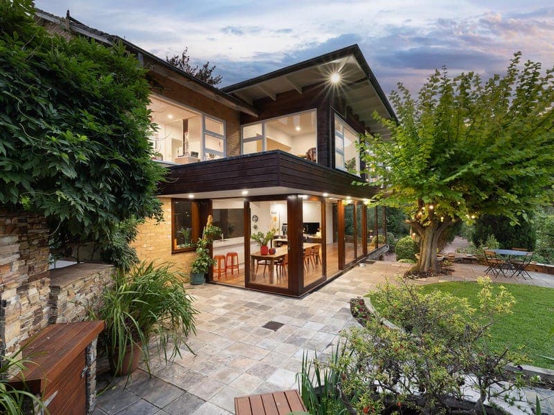 64 Elm Grove, Kew East