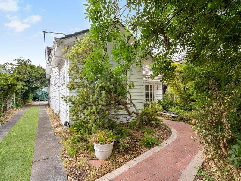 11 Devon Street, Box Hill South