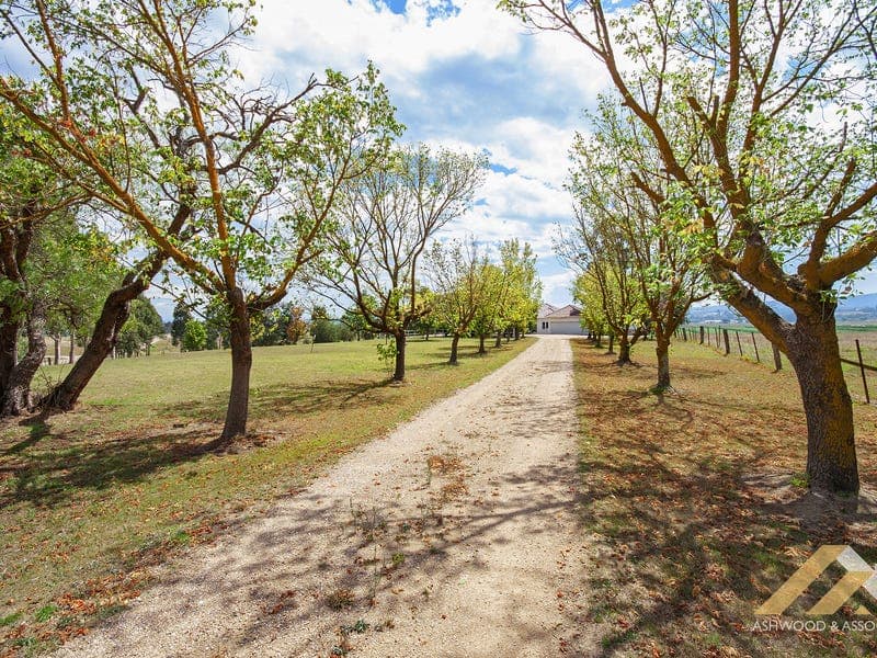 890 Bairnsdale-Dargo Road, Hillside