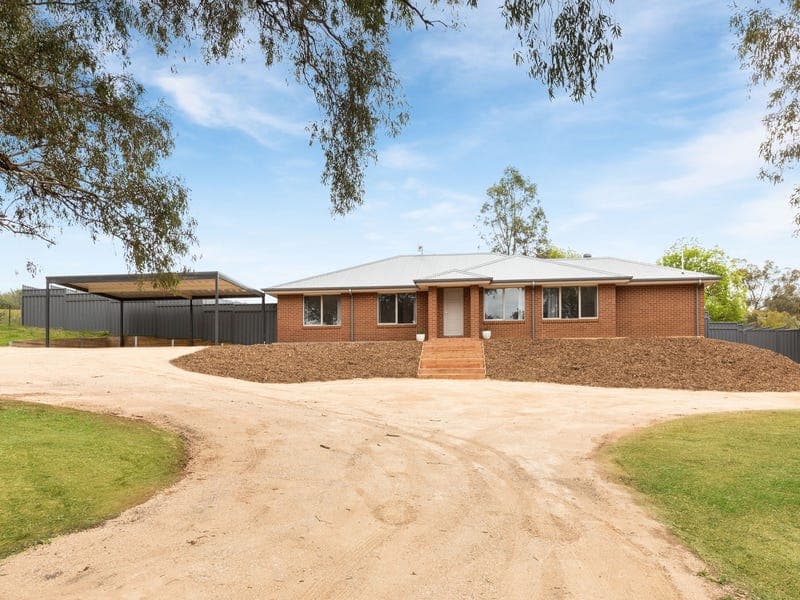 51 Lockwood Rises Road