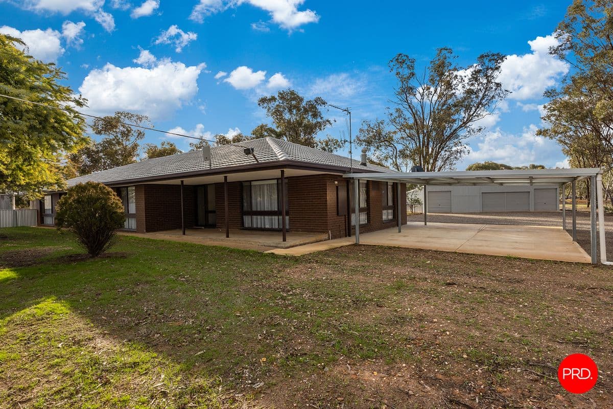 24 Wellsford Road