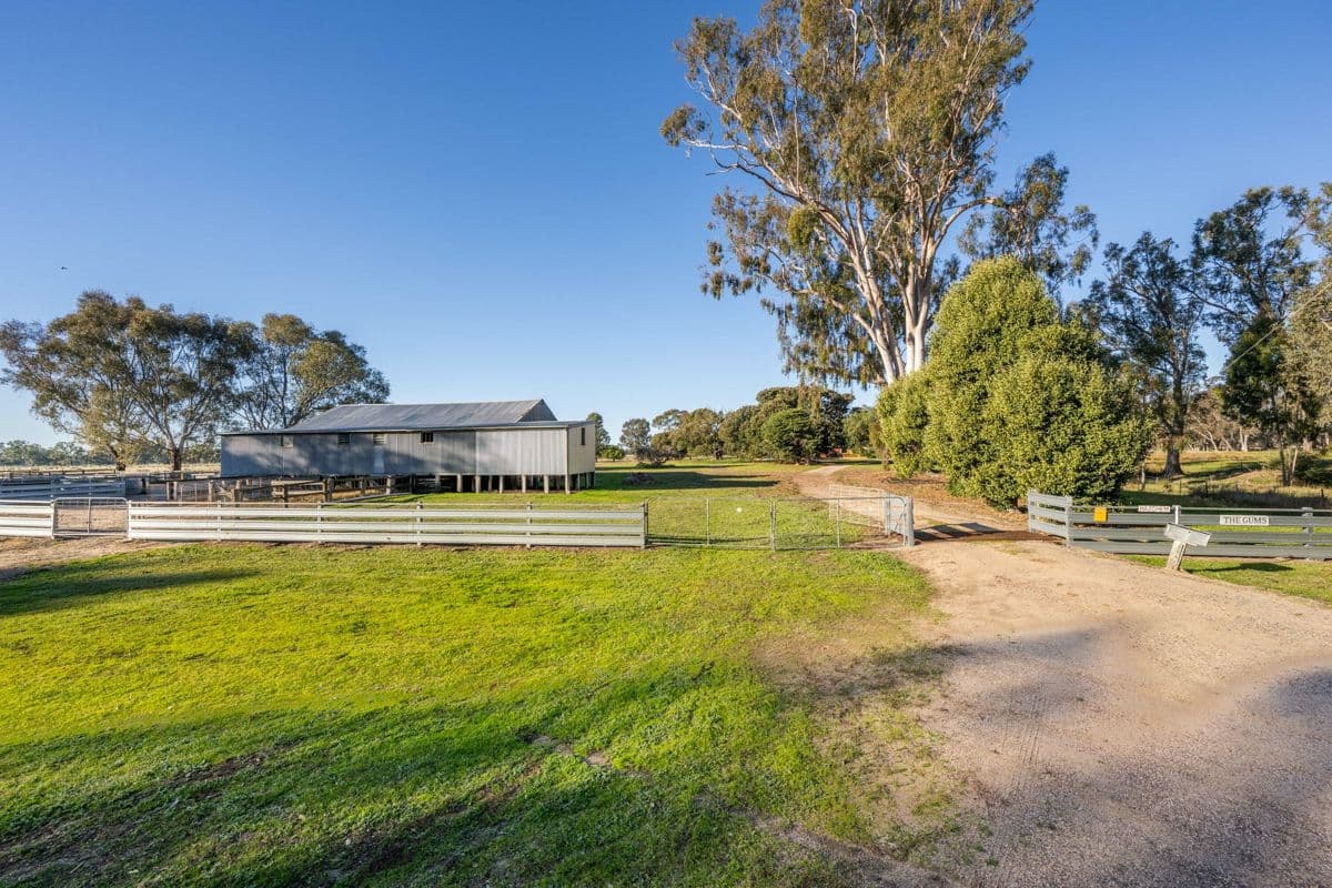 22 Longwood-Pranjip Road