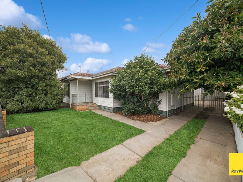 11 Kinross Street, Long Gully