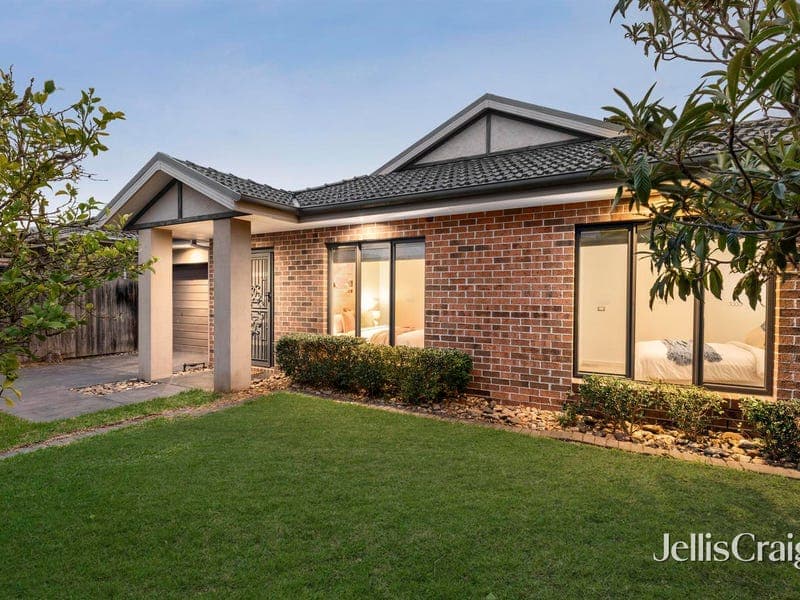 27 Ormond Road, Clayton