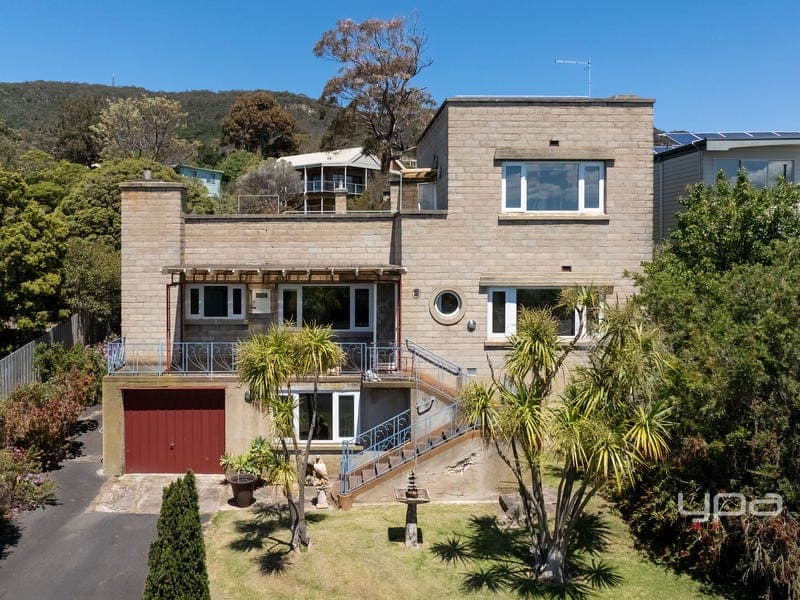 13 Outlook Road, Mccrae