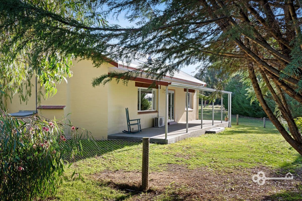 40 Fahleys Settlement Road