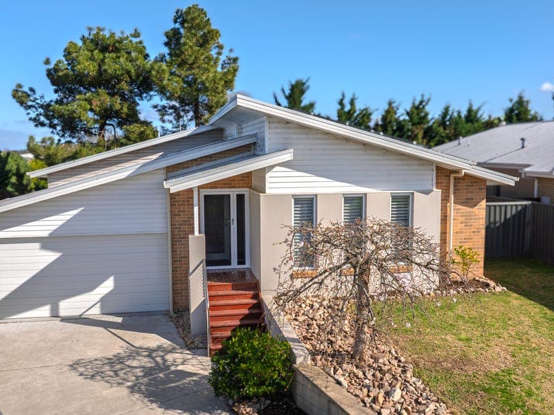 5 Liston Court, Sale