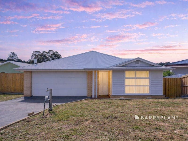25 Kookaburra Grove, Neerim South