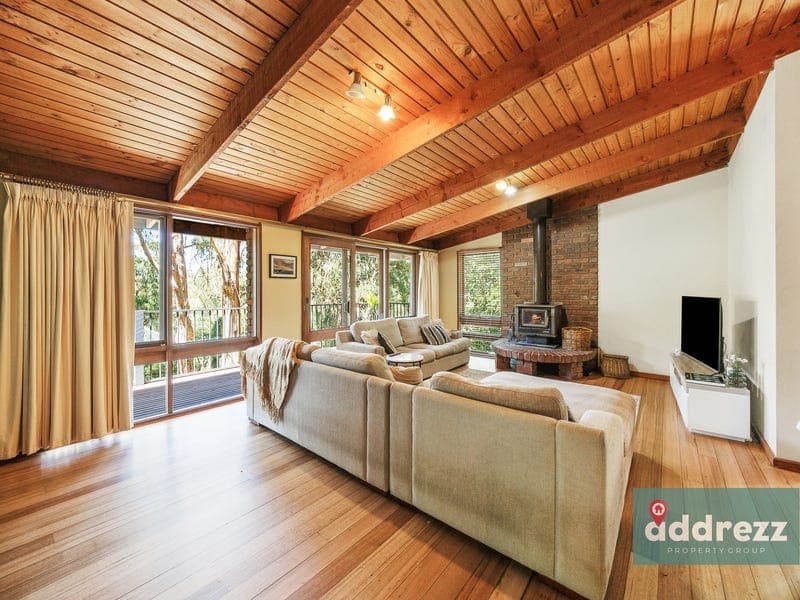 8 Dunstan Crescent, Tremont