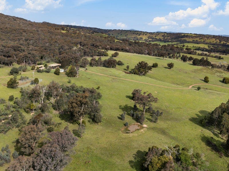 296 Sawpit Gully Road