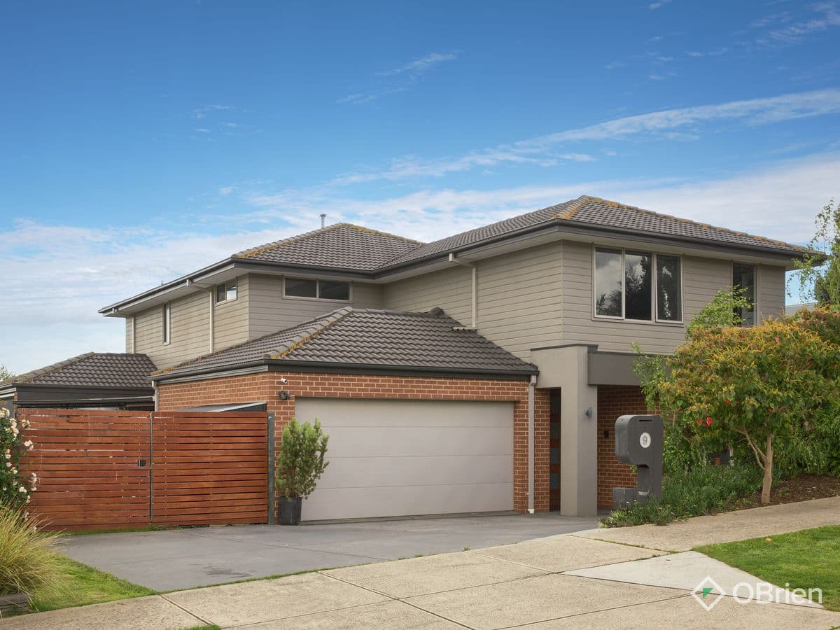 9 Finch Court