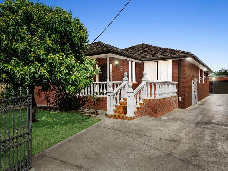 31 Eva Street, Clayton