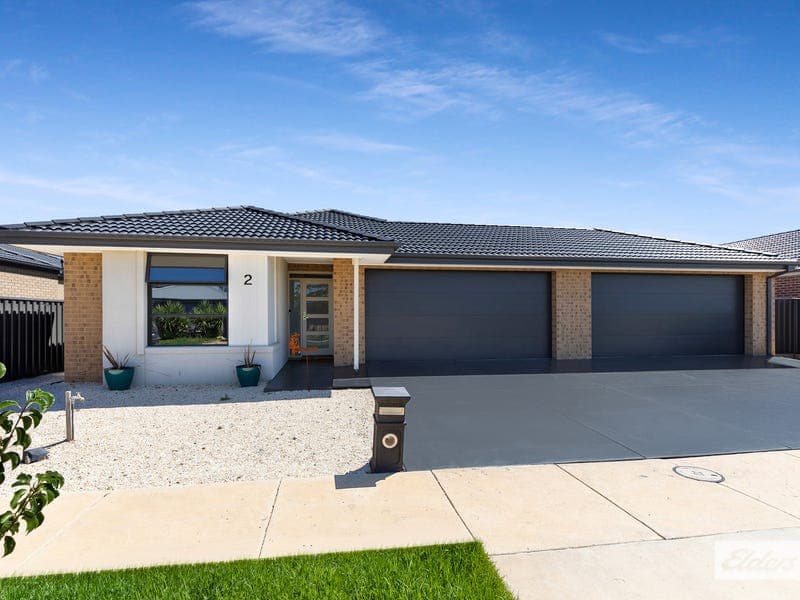 2 McLean Court, Elmore