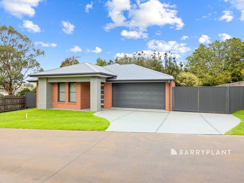 72A Weebar Road