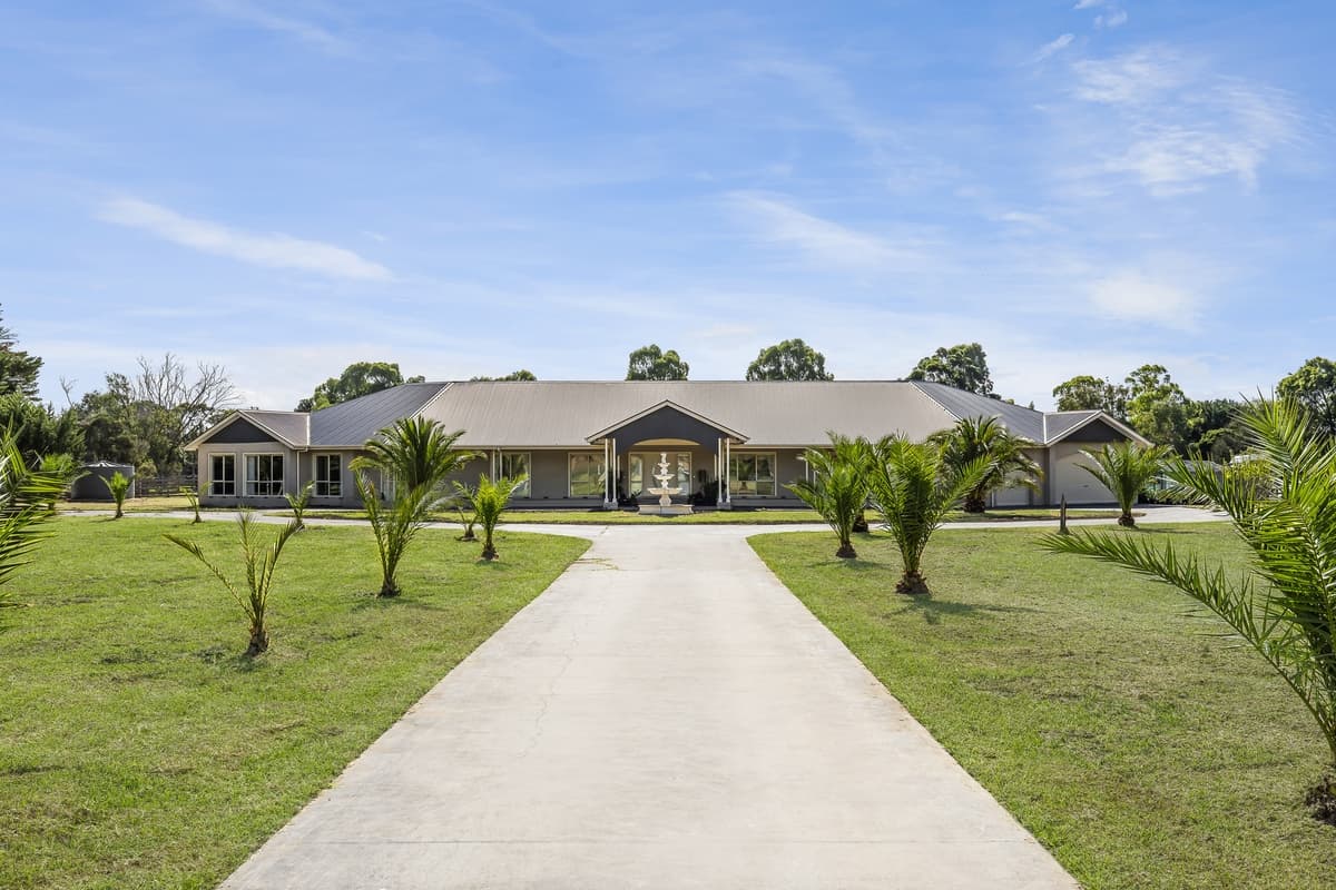 230 MCMAHENS ROAD