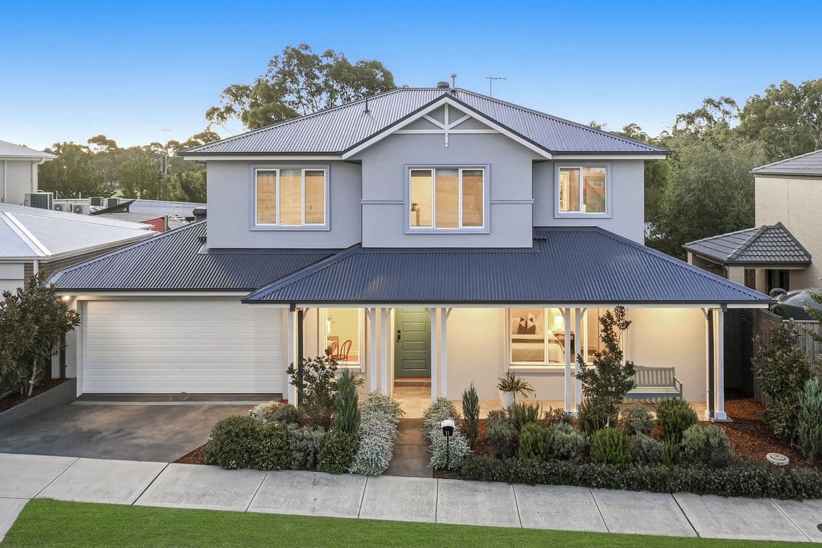 11 Bragg Road