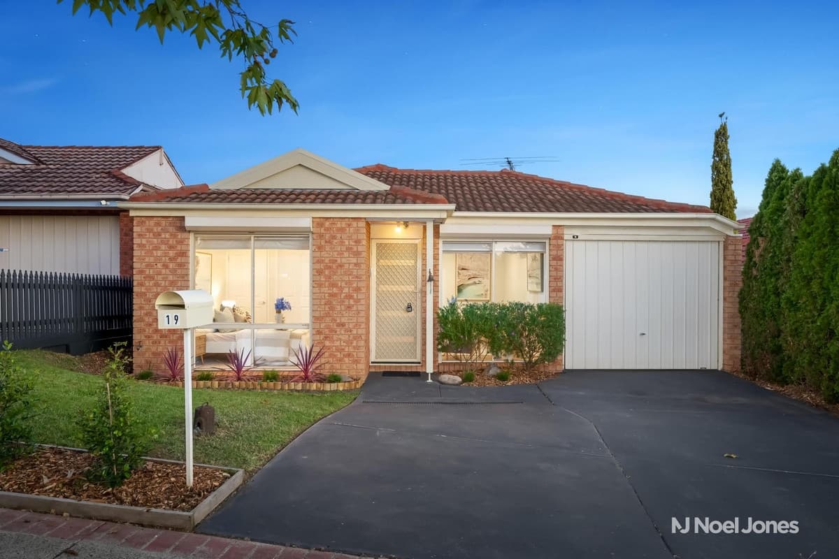 19 BILLANOOK WAY