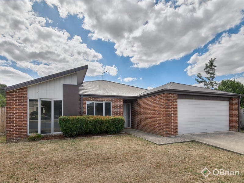 182 Twin Ranges Drive, Warragul