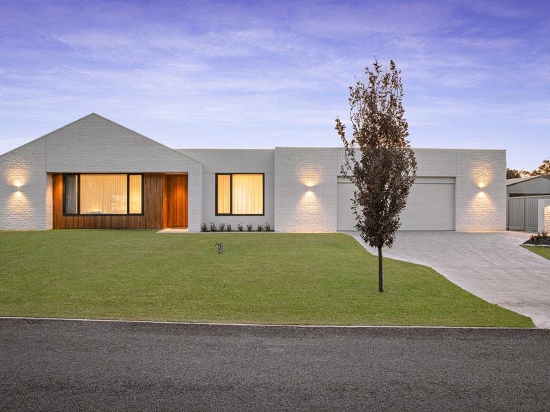 8 Glencoe Drive, Huon Creek